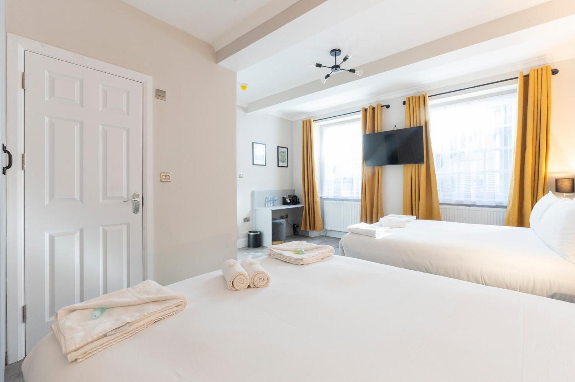 Marina Hotel Λονδίνο Εξωτερικό φωτογραφία
