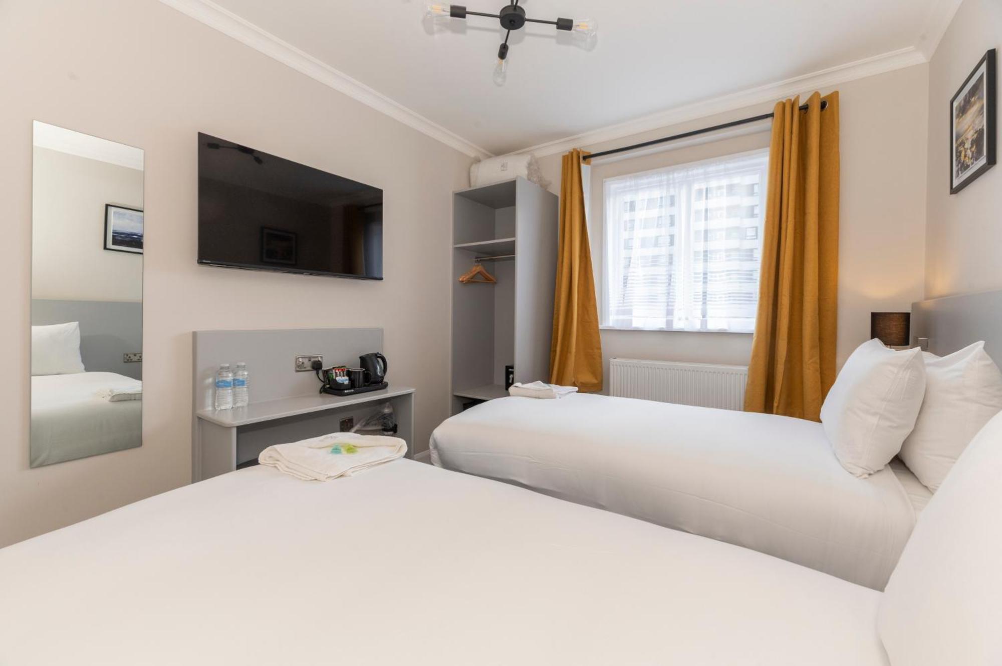 Marina Hotel Λονδίνο Εξωτερικό φωτογραφία