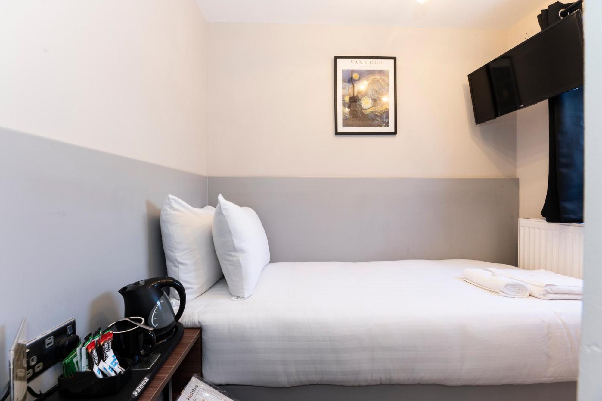 Marina Hotel Λονδίνο Εξωτερικό φωτογραφία